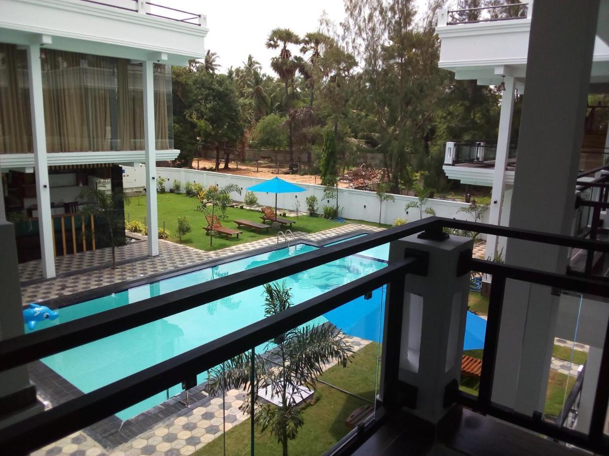 J7 Villaj Resort Тринкомале Екстериор снимка